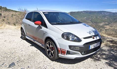 File:Abarth Punto Evo.jpg - Wikimedia Commons