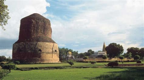 Eight Types of Stupas – Xuanfa Institute