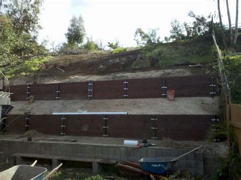 How a Retaining Wall Helps with Landslide Prevention