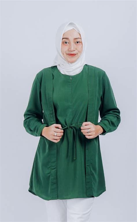 Baju Hijau Lumut Cocok dengan Jilbab Warna Apa? - newsimbol.com