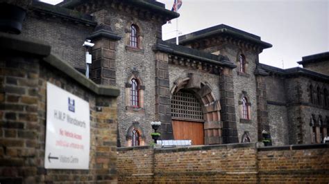 Wandsworth Prison replaces all its locks and keys 'over fears inmates ...