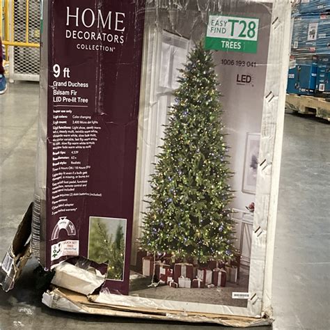 NEW- Home Accents Holiday 9 Ft. Grand Duchess Balsam Fir LED Pre-Lit Artificial Christmas Tree