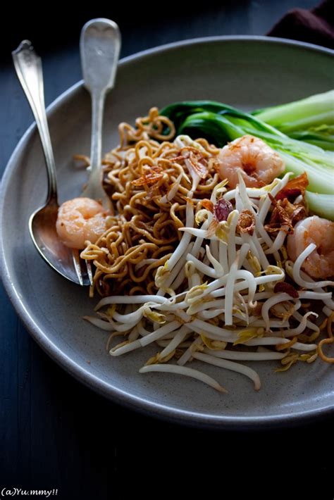 Kitchen notes: Bakmi Goreng (Indonesian Stir Fry Noodle)