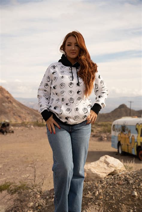 "Vaquera" White/Black w/Cowboy Hat Pattern Hoody – Hooey