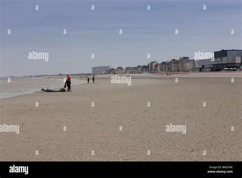 The beach at Dunkirk France Stock Photo - Alamy