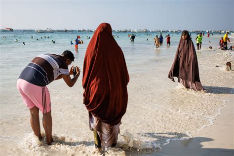 Friday at the beach in Mogadishu: Optimism shines through despite Somalia's woes | NCPR News