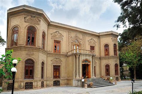 Best Museums in Tehran | Top 10 Tehran Museums - EavarTravel