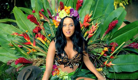 Katy Perry’s full “Roar” music video – Starcasm