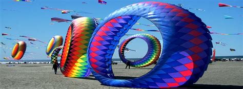 Nice & Big Kites - JattDiSite.com