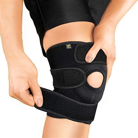 Ortocanis Original Knee Brace for Dogs vs Bracoo Knee Support - Slant