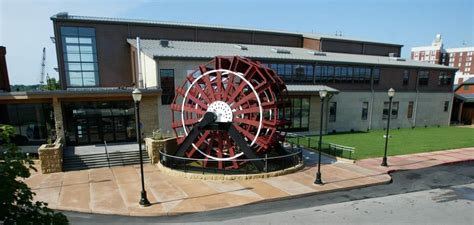 National Mississippi River Museum & Aquarium, Dubuque, Iowa, USA - Heroes Of Adventure