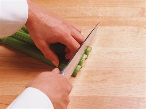 How to Use Kitchen Knives Safely - dummies