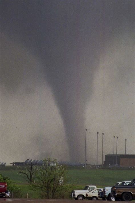 The Wichita-Andover, KS F5 Tornado – April 26, 1991 – Tornado Talk