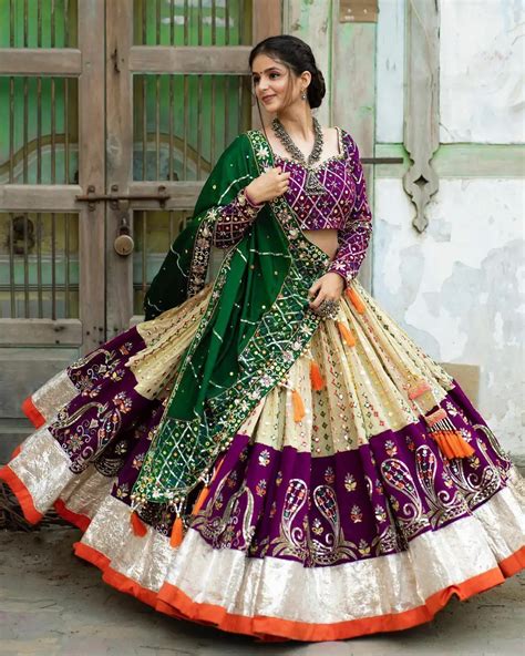 Stylish Garba Outfit Ideas: Tips For What To Wear! | ShunVogue