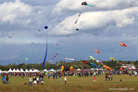 Giant Kites Festival Berlin – BERLIN SIDEWALK