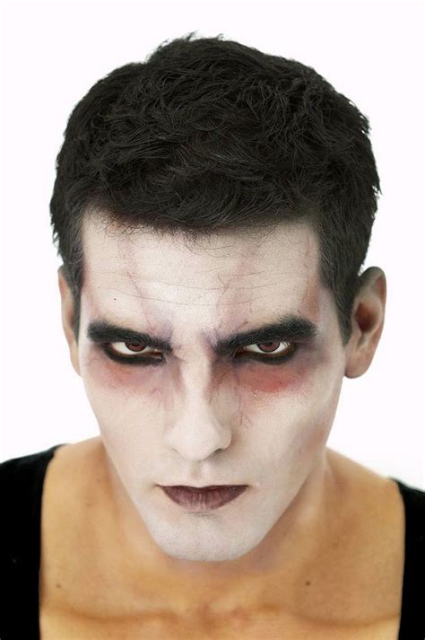 Maquillage Halloween Homme Vampire - Jolies Images 2021