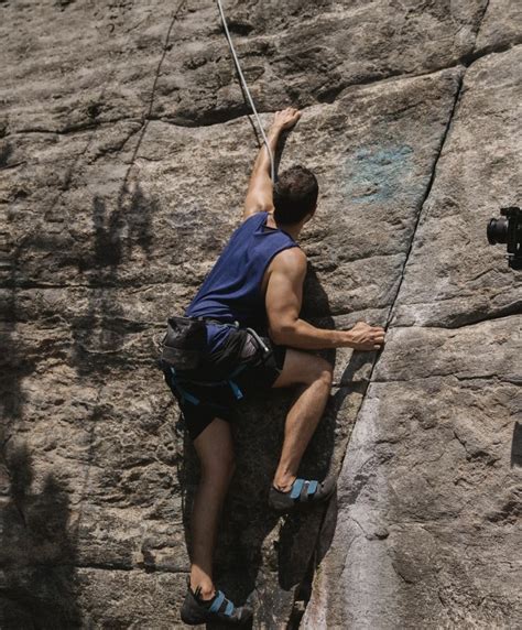 Essential Rock Climbing Techniques for Savvy Mountaineers - Savvy Mountaineer