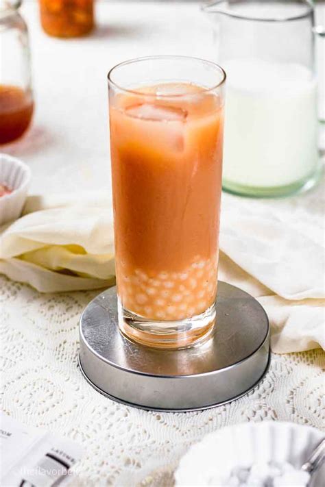 Lychee bubble tea: An easy lychee boba tea recipe - The Flavor Bells