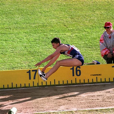 Olympic High Jump Record - Olympic Jump Records From Bob Beamon To Yelena Isinbayeva _ Olympic ...