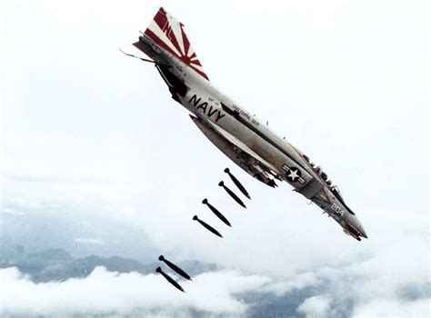 The F-4 Phantom Was A Big, Fast, Heavy and Popular Fighter. Here's 8 Reasons why it was Awesome ...