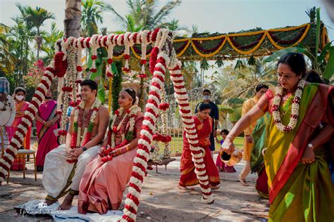 An Intimate Iyengar Tamil Brahmin Wedding With All Rituals At A Farm House In Bangalore — 1Plus1 ...