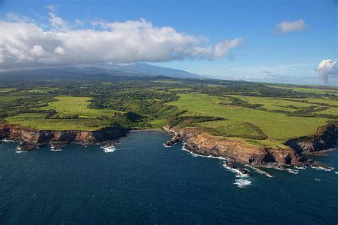 Hana Coast, Maui, Hawaii Photograph by Douglas Peebles