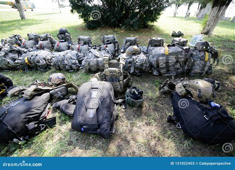 Equipment of Romanian Military Paratroopers Stock Image - Image of romanian, conflict: 121022453