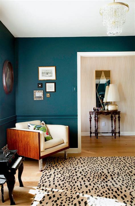 benjamin moore dark harbor | erin williamson design - living room | Pinterest - Soho, Muur en ...