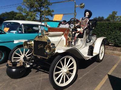 Halloween Classic Car Show - The National Museum of Funeral History