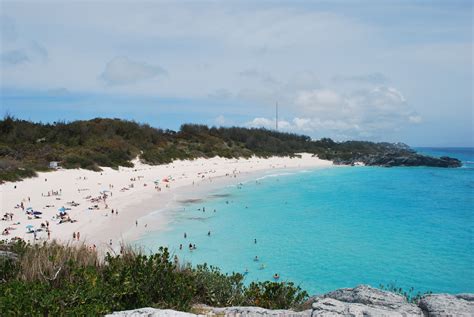 Horseshoe Bay, Bermuda | Favorite places, Beach look, Travel