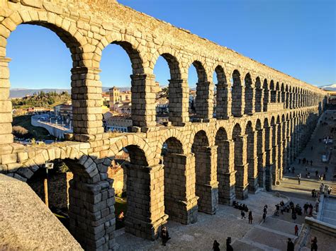 2,000 year old Roman aqueduct in Segovia, Spain (great day trip for those going to Madrid!) : r ...