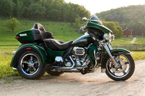 The 2016 Harley-Davidson Tri Glide® Ultra Provides Three Wheel Comfort