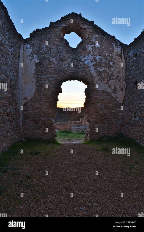 Castle of Paderne. Algarve, Portugal Stock Photo - Alamy