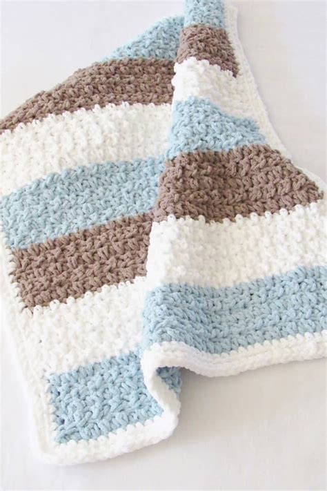 4 Hour Crochet Baby Boy Blanket (Free Pattern) - Crochet Dreamz