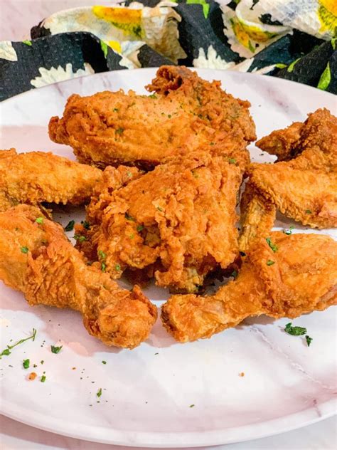 Black Folks Buttermilk Fried Chicken Recipe - The Soul Food Pot