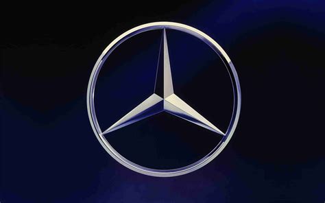 Mercedes-Benz Continues to Raise Sales