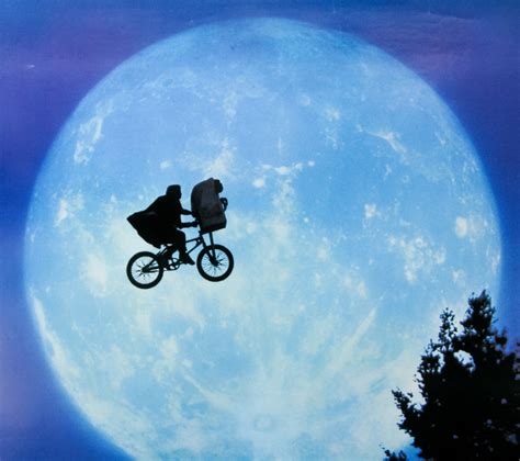 E.T. the Extra-Terrestrial / one sheet / bike over moon style / USA