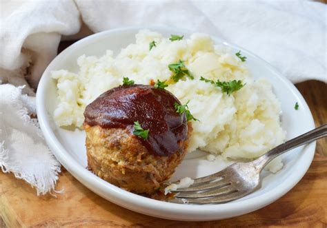 Glazed Meatloaf Muffins - WonkyWonderful