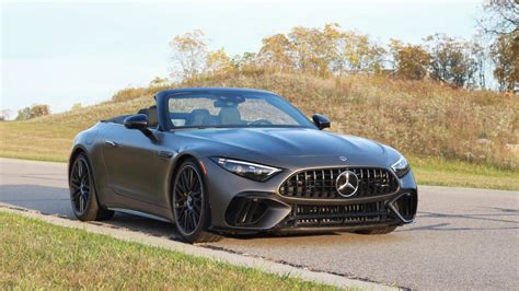 2023 Mercedes-AMG SL 63 Road Test: A GT car moonlighting as a sports ...