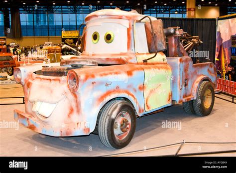 Tow mater cars movie hi-res stock photography and images - Alamy