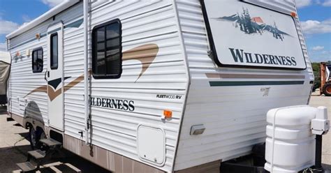 2004 Fleetwood Wilderness 260BH Travel trailer Rental in Plymouth, WI | Outdoorsy