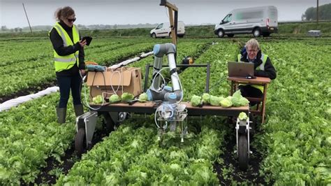 Robot Harvesting Machine Is Tip Of The Agri-Tech Iceberg | Hackaday