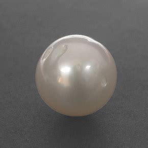 Naturally Rounded White Tahitian Pearl - Gemstone Image