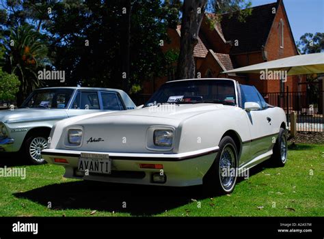 Avanti studebaker hi-res stock photography and images - Alamy