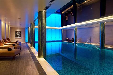 13 family friendly hotels in London with a swimming pool - Globetotting