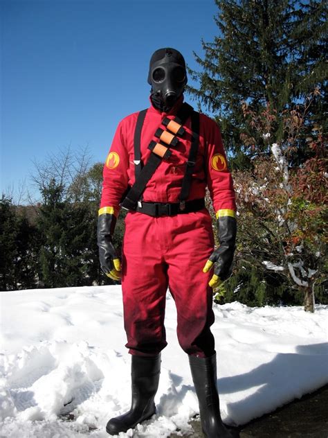 TF2 Pyro costume | Here is the costume that has been hinderi… | Flickr