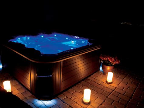 I want this in my backyard right now. | Pool hot tub, Hot tub landscaping, Hot tub