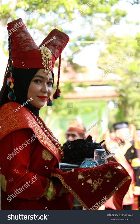 People Wear Minangkabau Traditional Clothes City Stock Photo 2215275745 ...