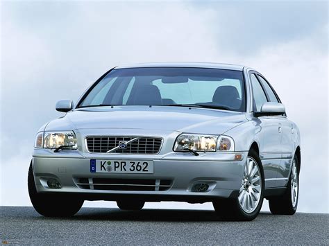 Photos of Volvo S80 2003–05 (2048x1536)