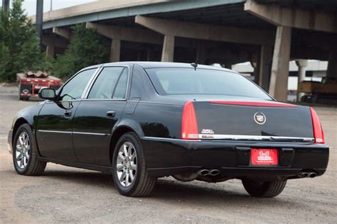 used-cadillac-dts-black-for-sale (14 of 37) | Car Dealership in Philadelphia